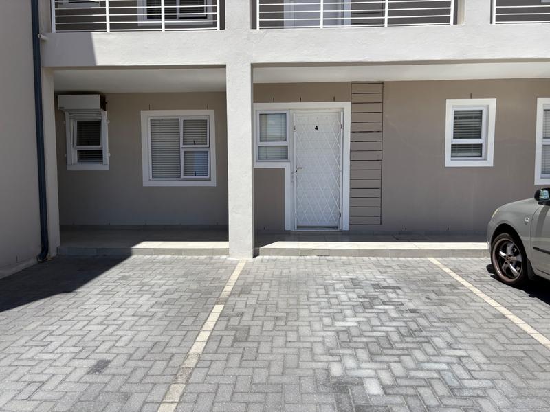 2 Bedroom Property for Sale in Heathfield Western Cape